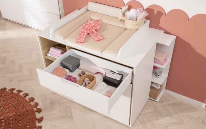 Babyzimmer Lieven, kreideweiß, mit 3-türigem Kleiderschrank-06